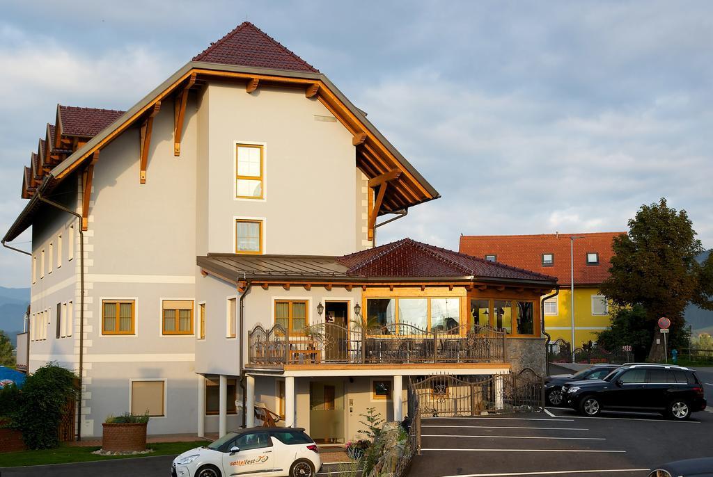 Hotel Restaurant Perschler Rattenberg  ภายนอก รูปภาพ