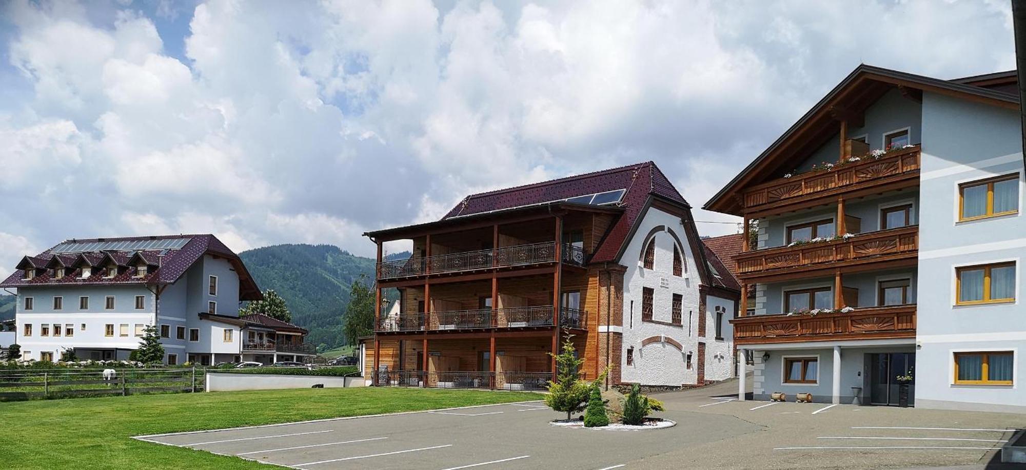 Hotel Restaurant Perschler Rattenberg  ภายนอก รูปภาพ