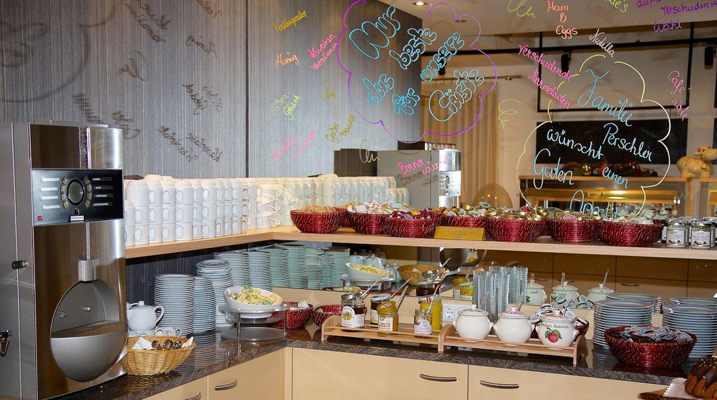 Hotel Restaurant Perschler Rattenberg  ภายนอก รูปภาพ